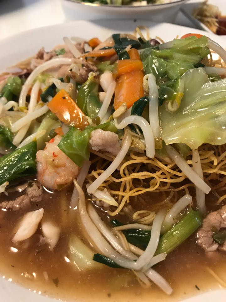 中華麺の唐辛子味噌あんかけ